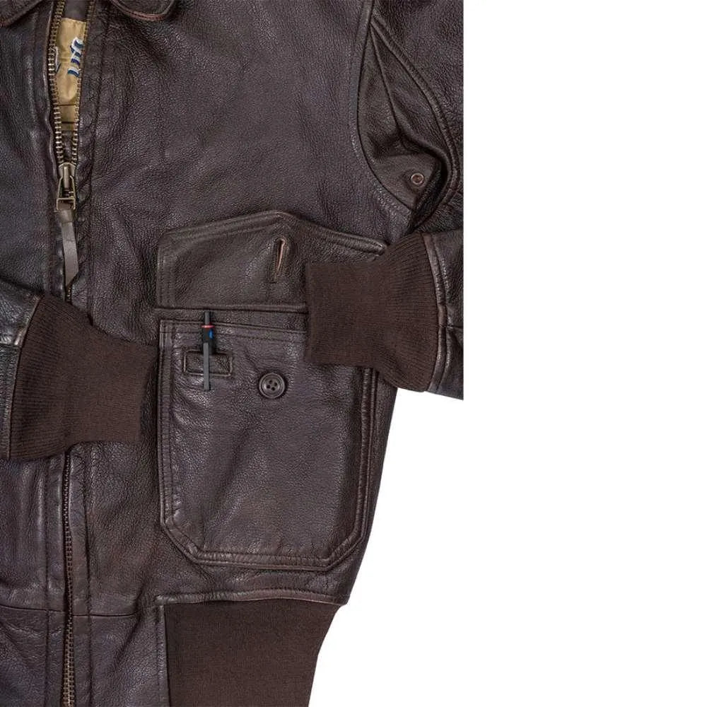 Patch pocket, pen slot, worn-in grain