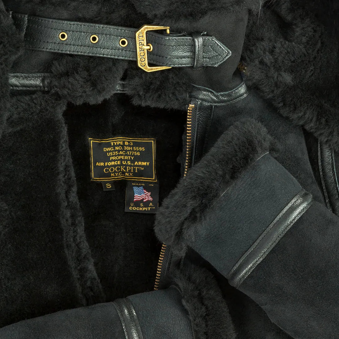 Brass-belted throat and shearling collar