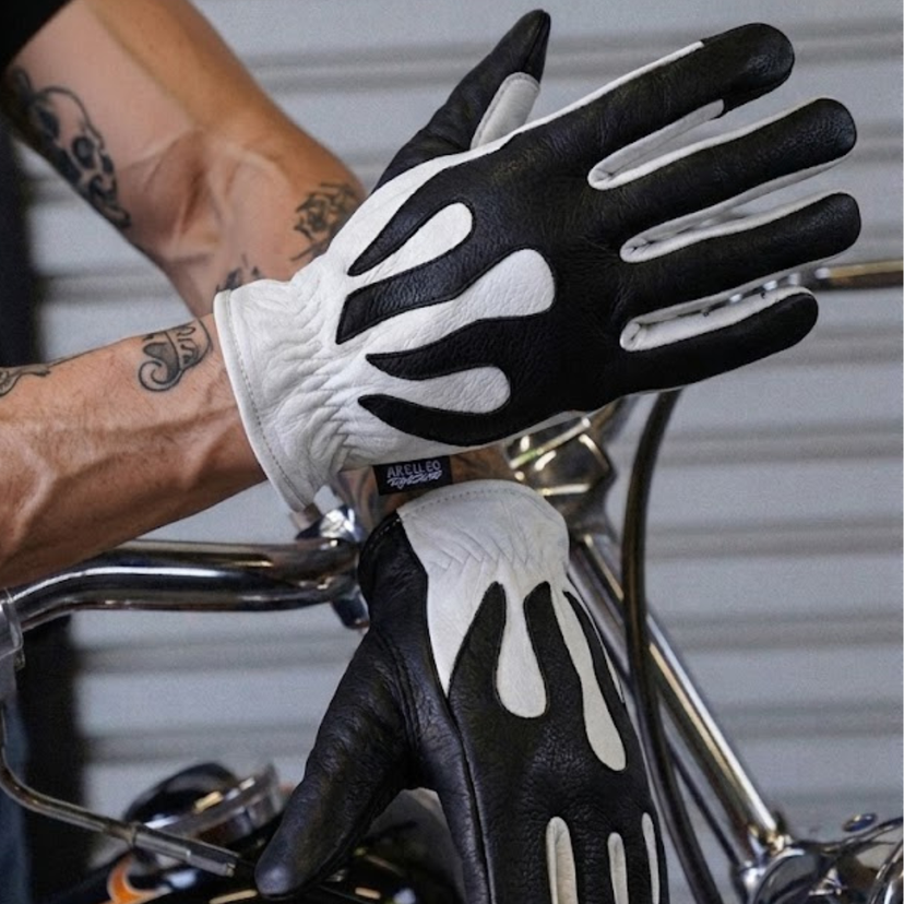 Back view of Legendary short wrist white deerskin gloves, showing additional product detail